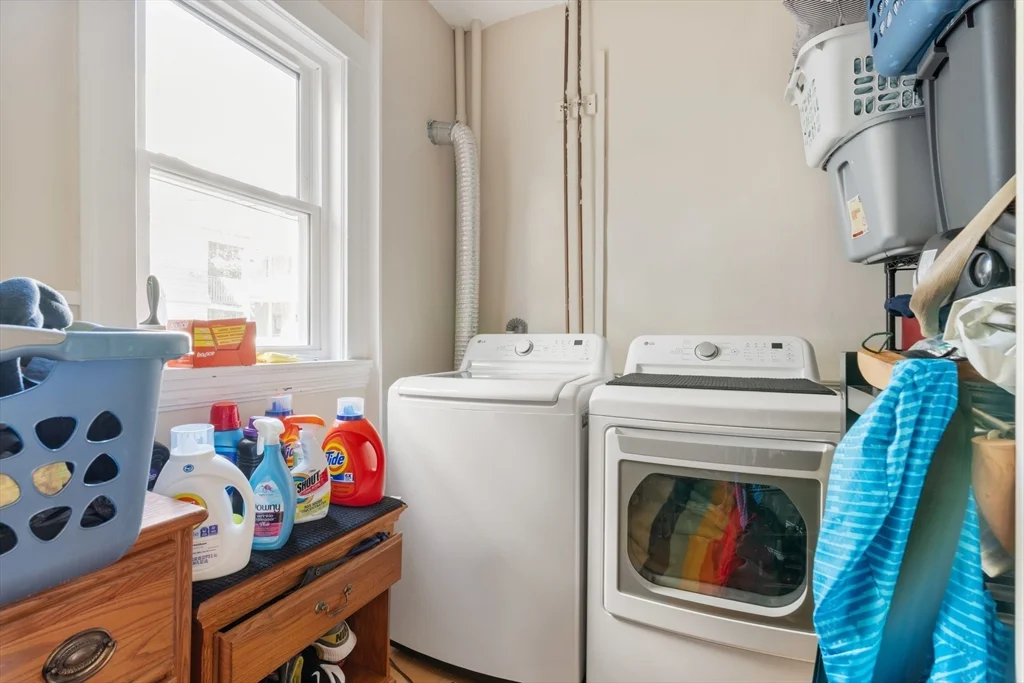 2 bed, 1 bath apartment for rent at 103 Willow Ave Unit 1, Davis Square — photo 16 of 20