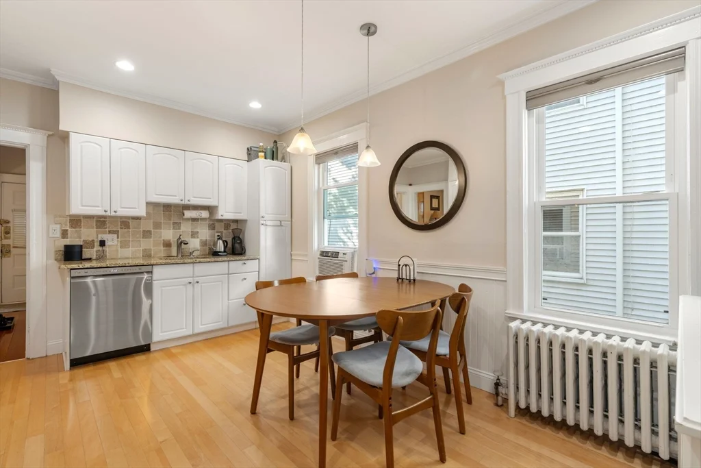 2 bed, 1 bath apartment for rent at 103 Willow Ave Unit 1, Davis Square — photo 6 of 20