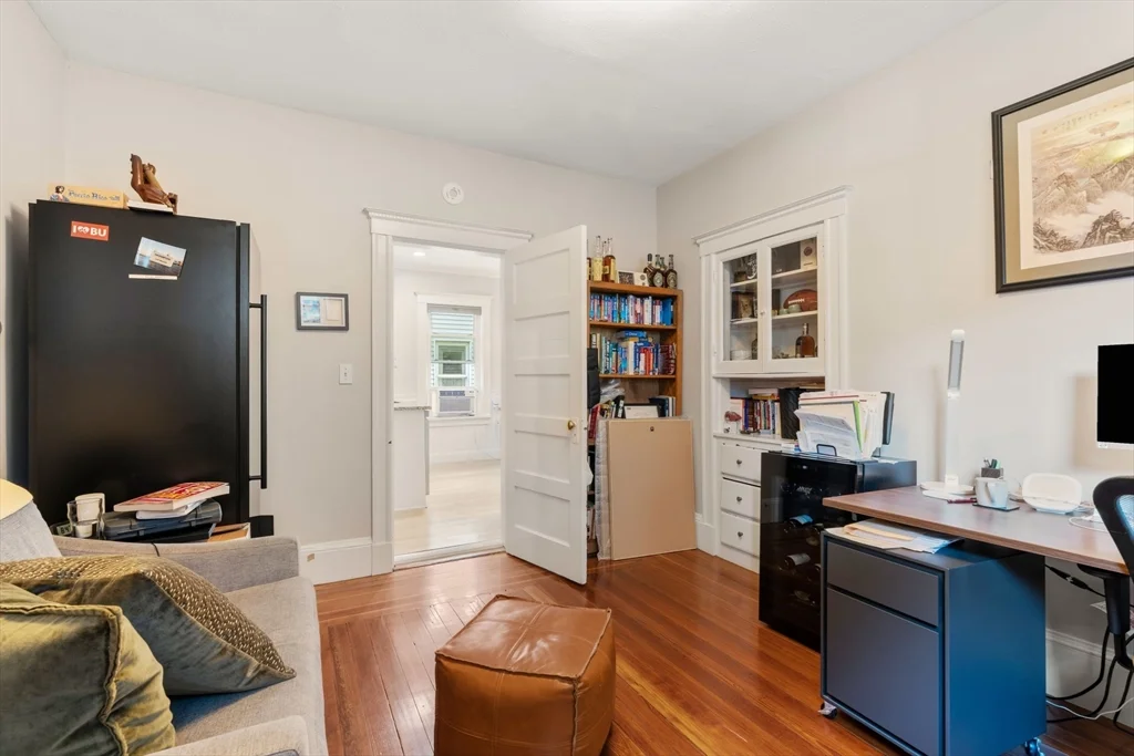 2 bed, 1 bath apartment for rent at 103 Willow Ave Unit 1, Davis Square — photo 11 of 20