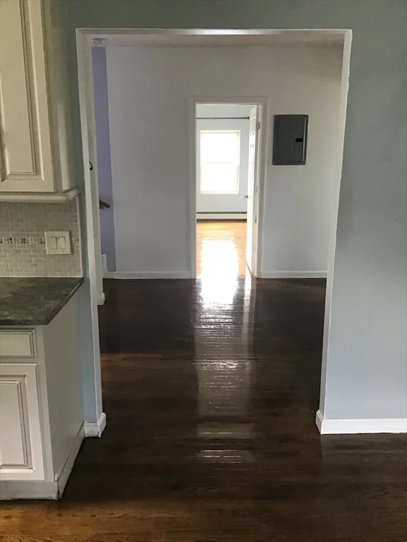 3 bed, 1 bath apartment for rent at 103 Winthrop Unit 3, Roxbury — photo 8 of 16