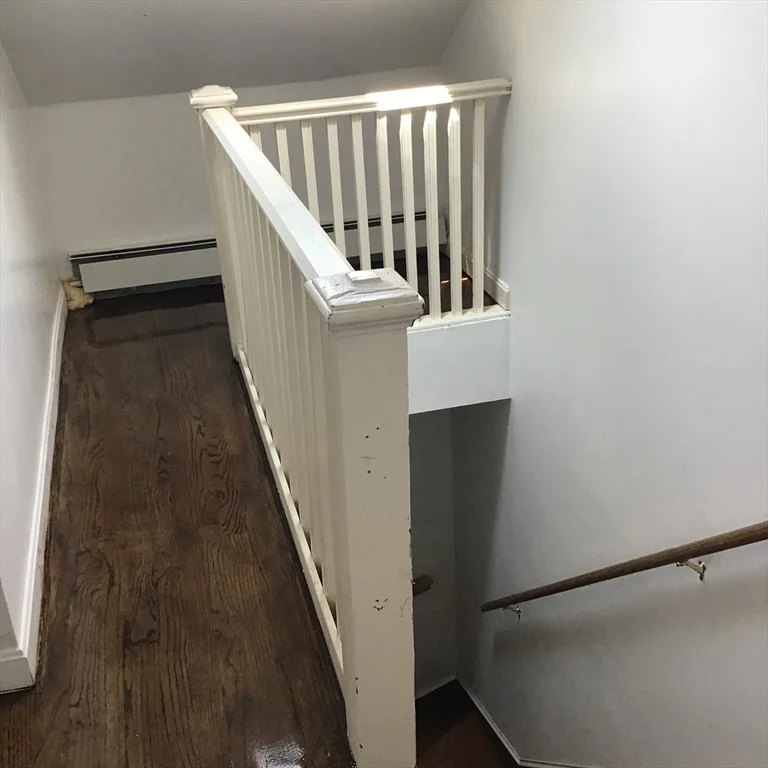 3 bed, 1 bath apartment for rent at 103 Winthrop Unit 3, Roxbury — photo 14 of 16