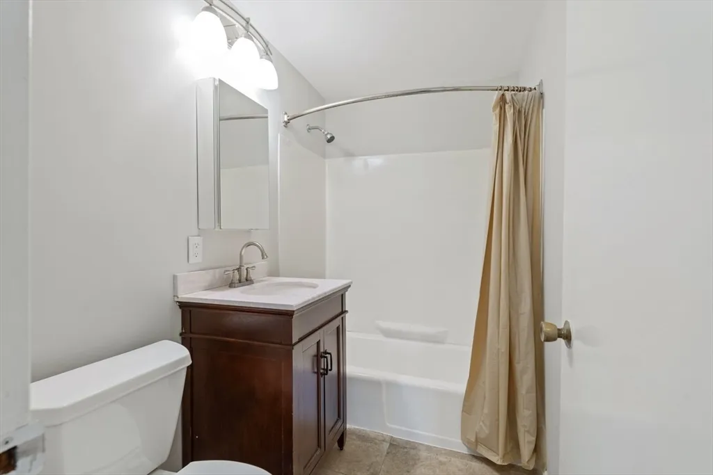 1 bed, 1 bath apartment for rent at 1030 Bennington Unit 15, East Boston — photo 7 of 12