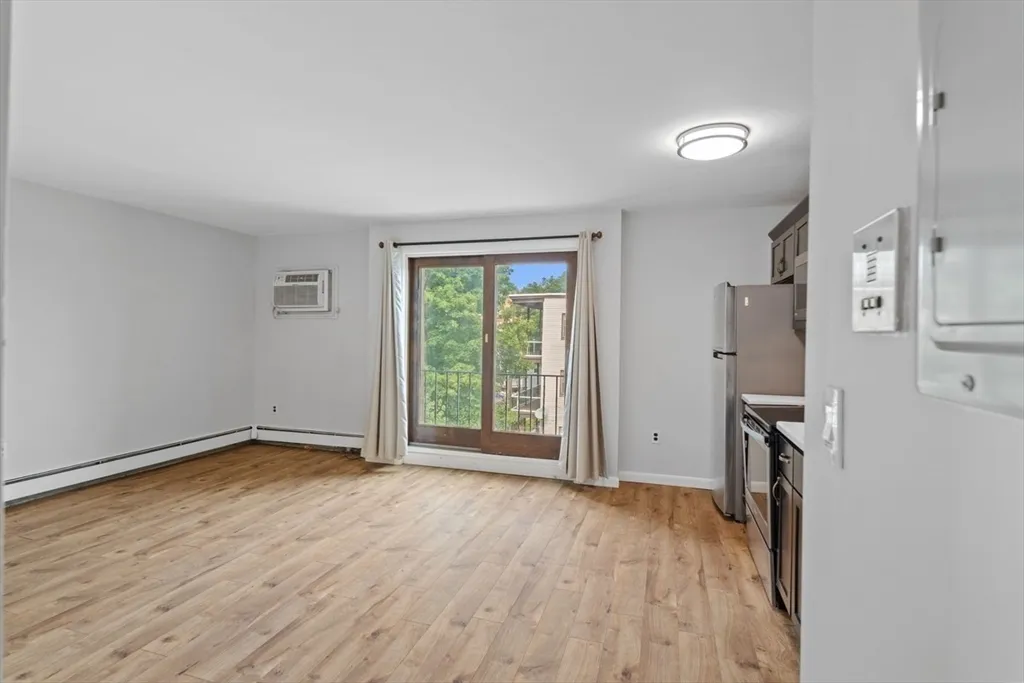 1 bed, 1 bath apartment for rent at 1030 Bennington Unit 15, East Boston — photo 2 of 12