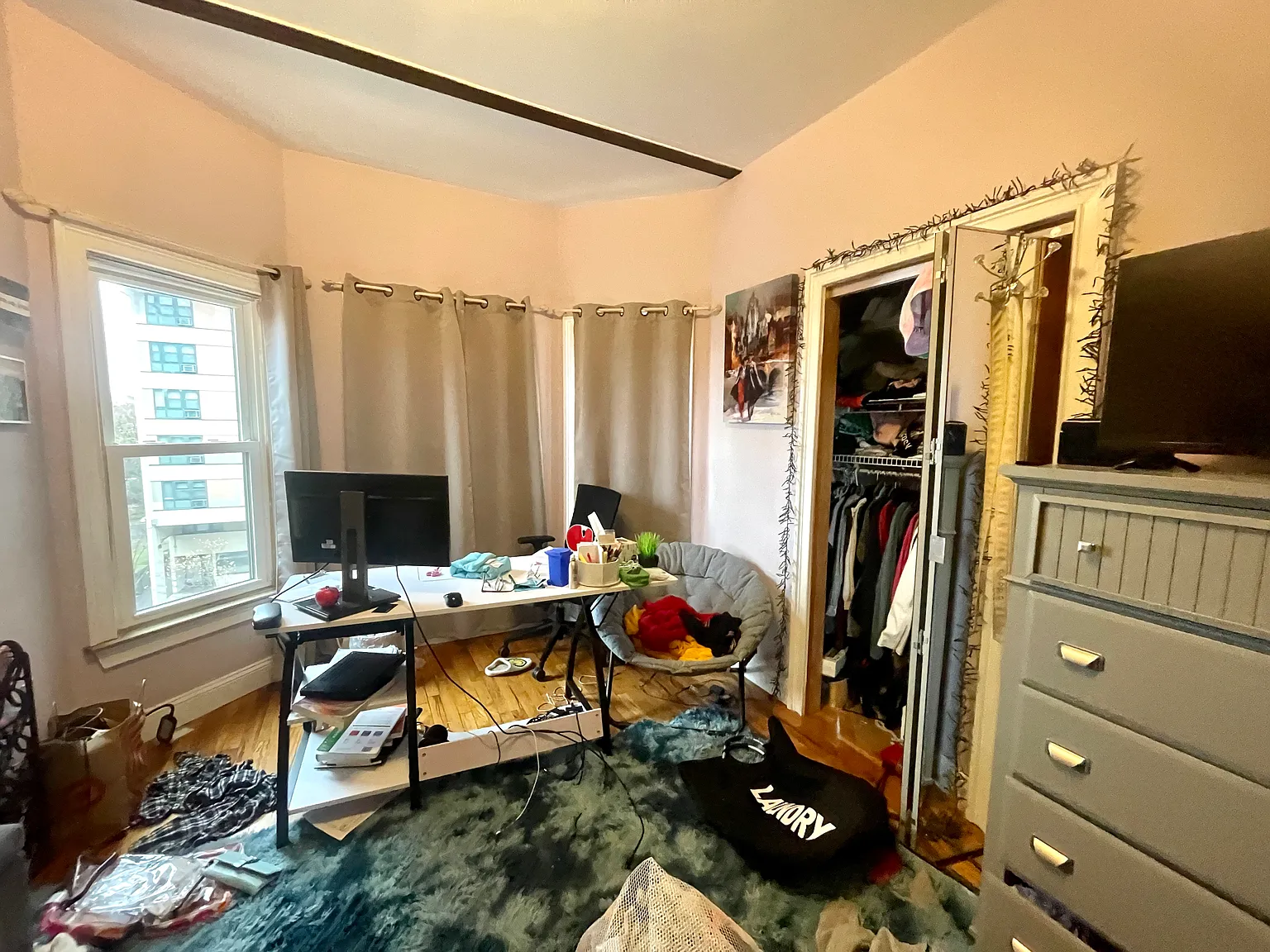 3 bed, 2 bath apartment for rent at 1031 Tremont St Unit 4, South End — photo 4 of 17