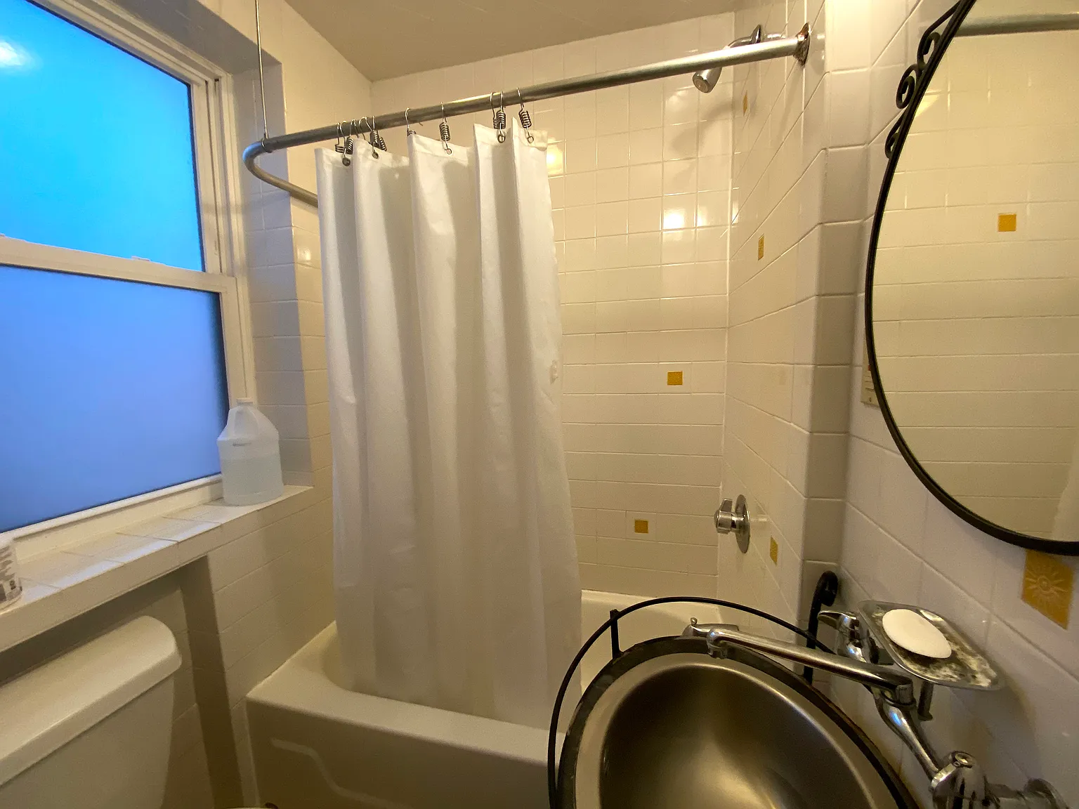 3 bed, 2 bath apartment for rent at 1031 Tremont St Unit 4, South End — photo 15 of 17