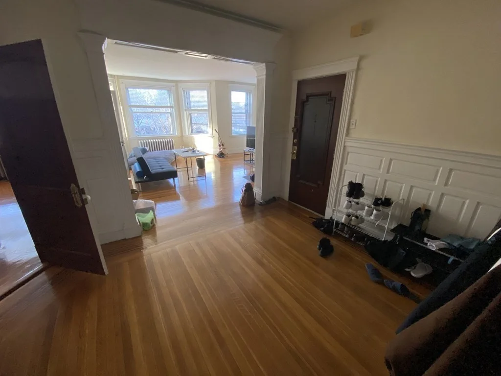 4 bed, 2 bath apartment for rent at 1033 Beacon St Unit 2, Fenway — photo 11 of 14