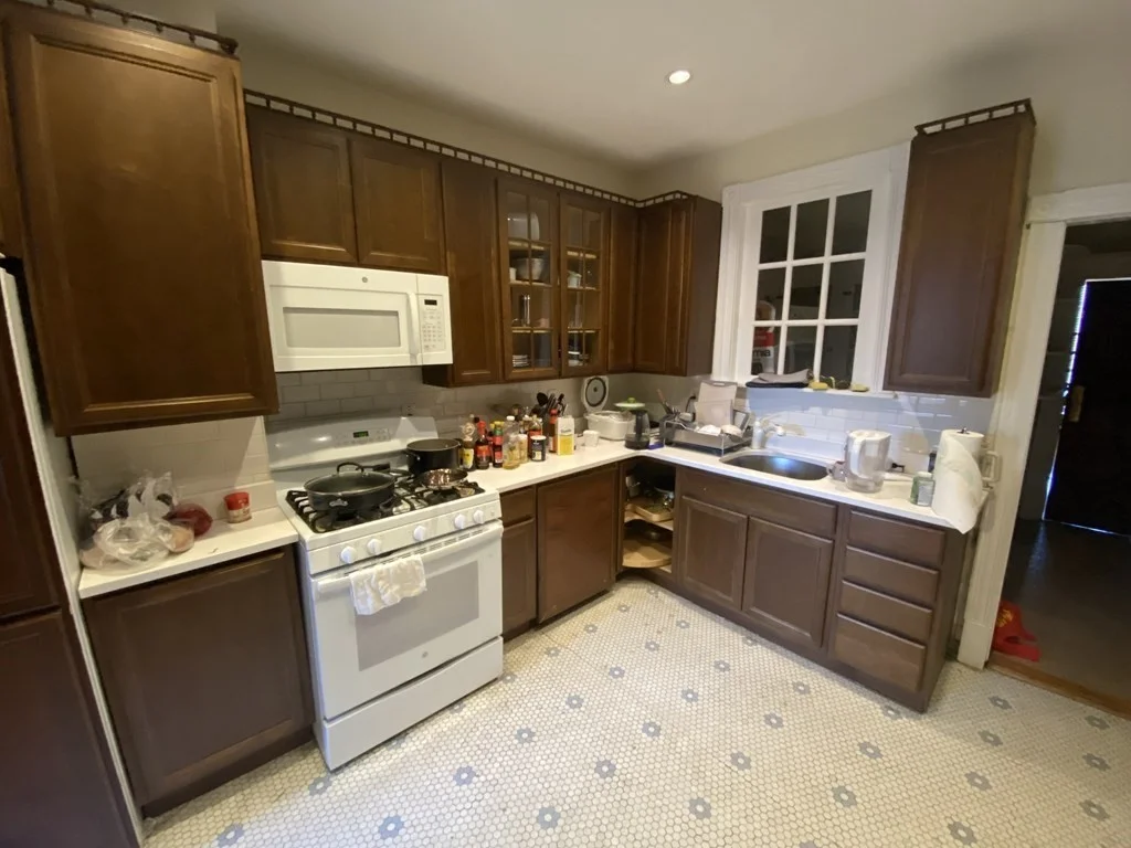 4 bed, 2 bath apartment for rent at 1033 Beacon St Unit 2, Fenway