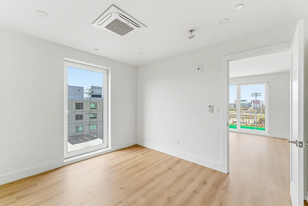 1 bed, 1 bath apartment for rent at 1035 Commonwealth Ave Unit 211, Allston — photo 5 of 17