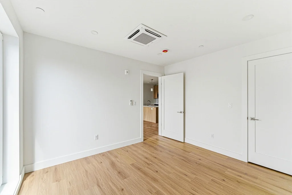 1 bed, 1 bath apartment for rent at 1035 Commonwealth Ave Unit 407, Allston — photo 8 of 16