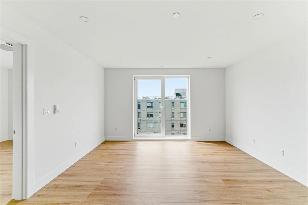 1 bed, 1 bath apartment for rent at 1035 Commonwealth Ave Unit 407, Allston — photo 5 of 16