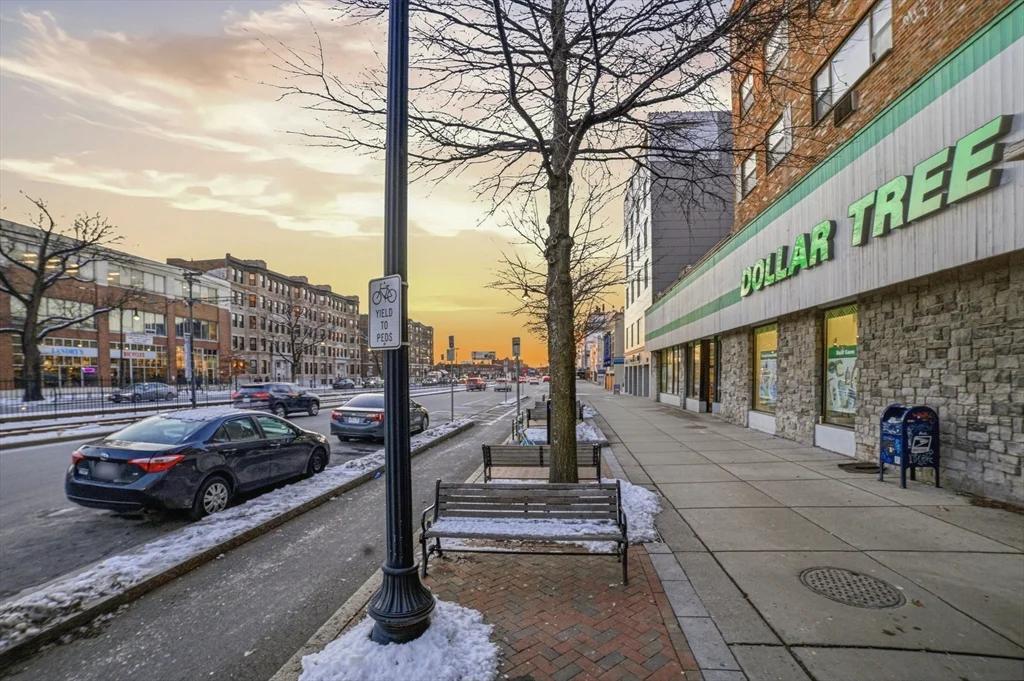 3 bed, 2 bath apartment for rent at 1035 Commonwealth Ave Unit 502, Allston — photo 16 of 24