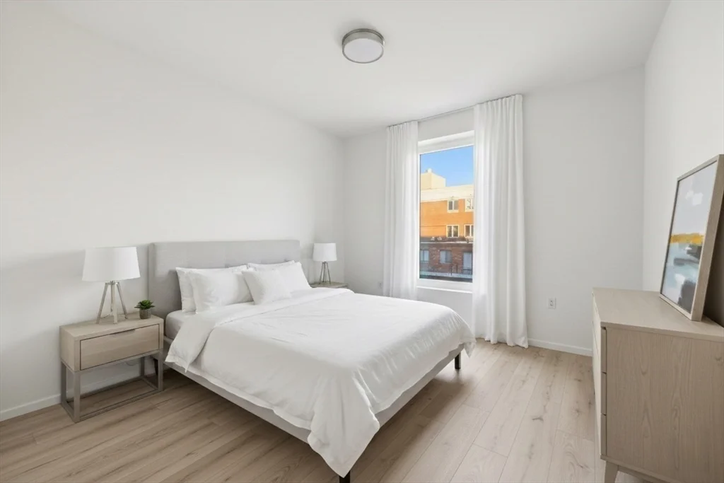 2 bed, 2 bath apartment for rent at 1035 Commonwealth Ave Unit 504, Allston — photo 7 of 18