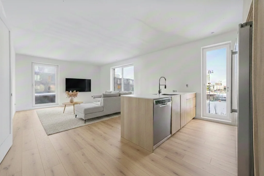 1 bed, 1 bath apartment for rent at 1035 Commonwealth Ave Unit 505, Allston — photo 1 of 15
