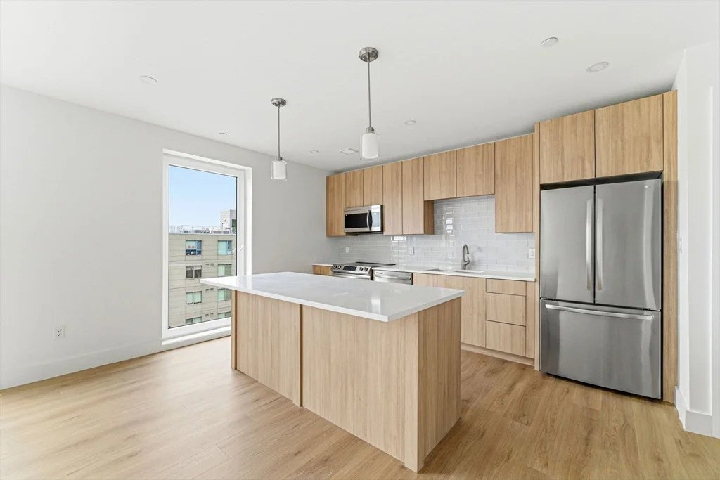 1 bed, 1 bath apartment for rent at 1035 Commonwealth Ave Unit 603, Allston — photo 3 of 7
