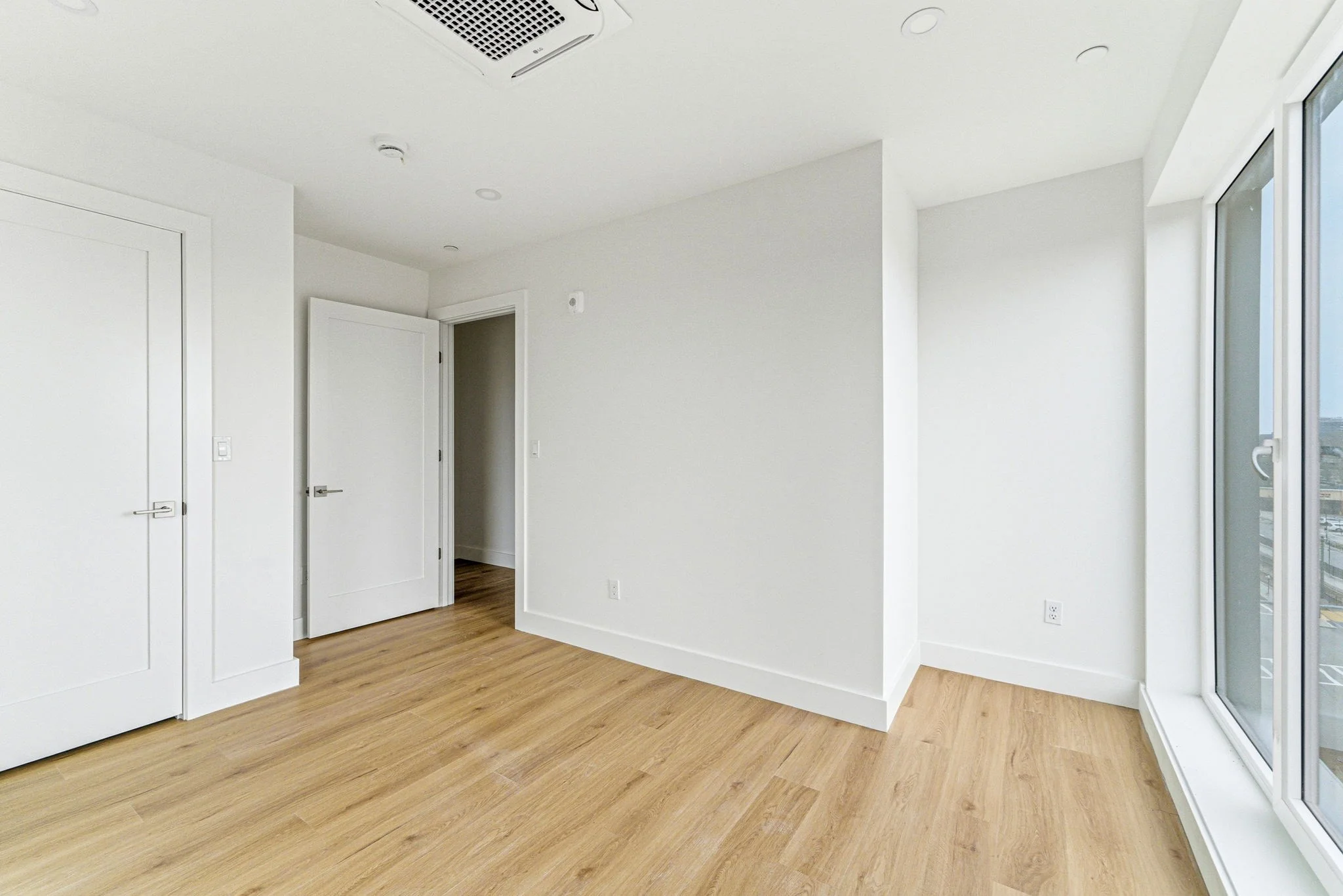 2 bed, 2 bath apartment for rent at 1035 Commonwealth Ave Unit 604, Allston — photo 12 of 18