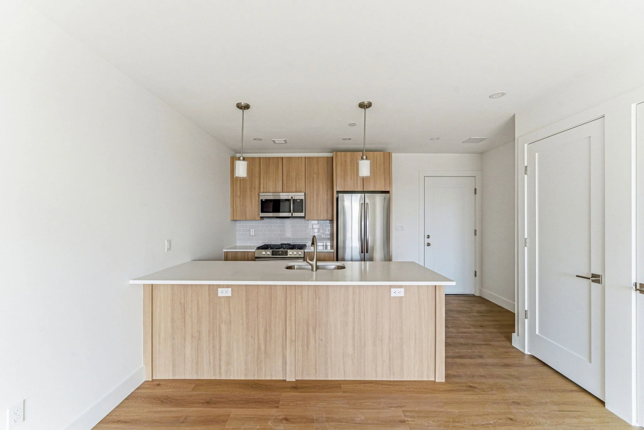 2 bed, 2 bath apartment for rent at 1035 Commonwealth Ave Unit 604, Allston — photo 4 of 18