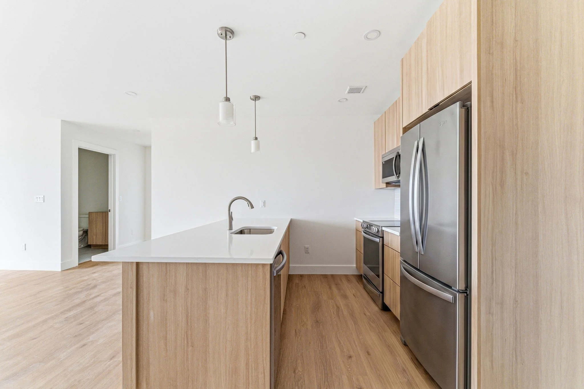 2 bed, 2 bath apartment for rent at 1035 Commonwealth Ave Unit 604, Allston — photo 2 of 18