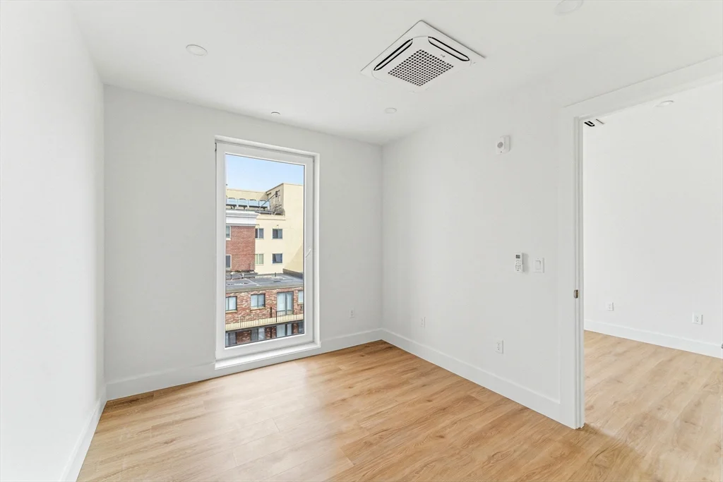 1 bed, 1 bath apartment for rent at 1035 Commonwealth Ave Unit 608, Allston — photo 5 of 13
