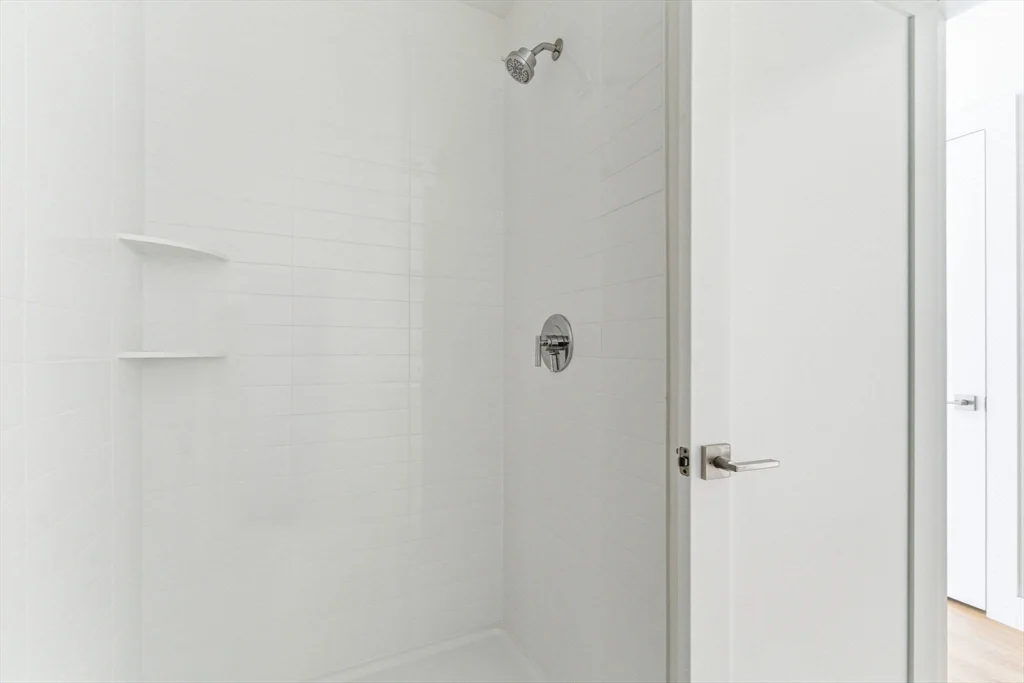 Studio bed, 1 bath apartment for rent at 1035 Commonwealth Ave Unit 609, Allston — photo 8 of 14