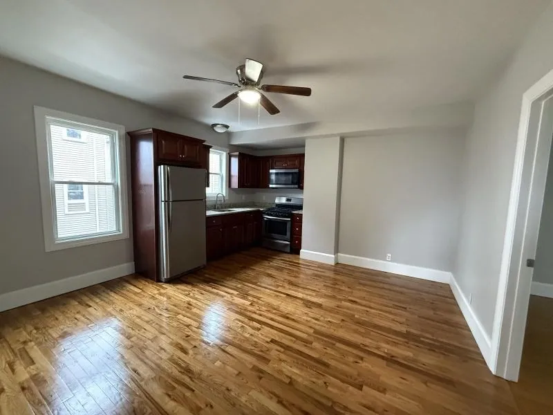 2 bed, 1 bath apartment for rent at 1035 North Main Unit 2, Fall River — photo 1 of 5
