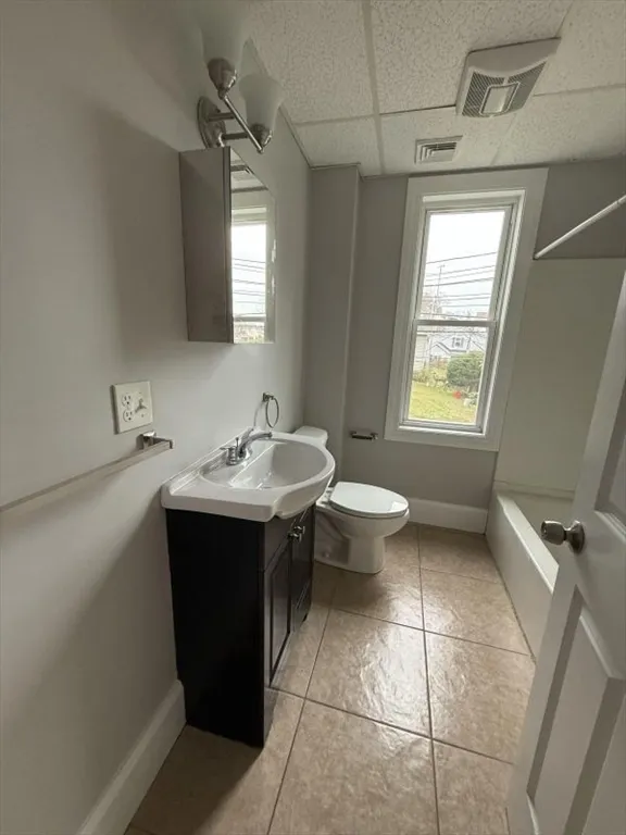 2 bed, 1 bath apartment for rent at 1035 North Main Unit 2, Fall River — photo 3 of 5