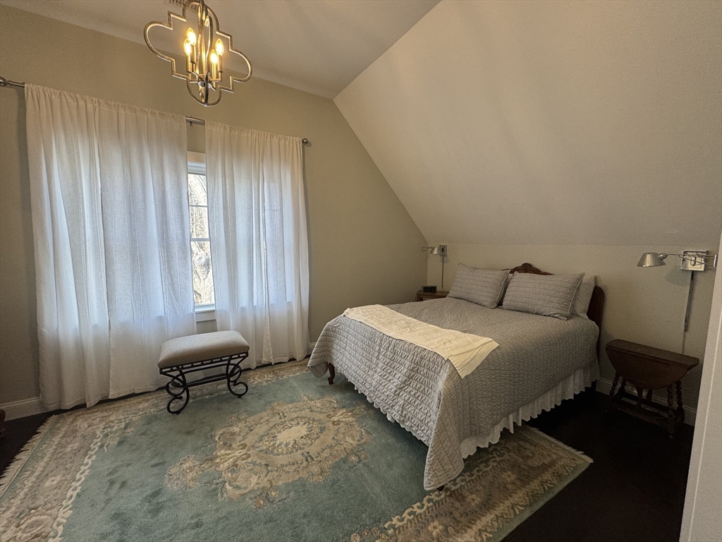 1 bed, 1 bath apartment for rent at 1037 Pleasant St Unit 203, Bridgewater — photo 12 of 23