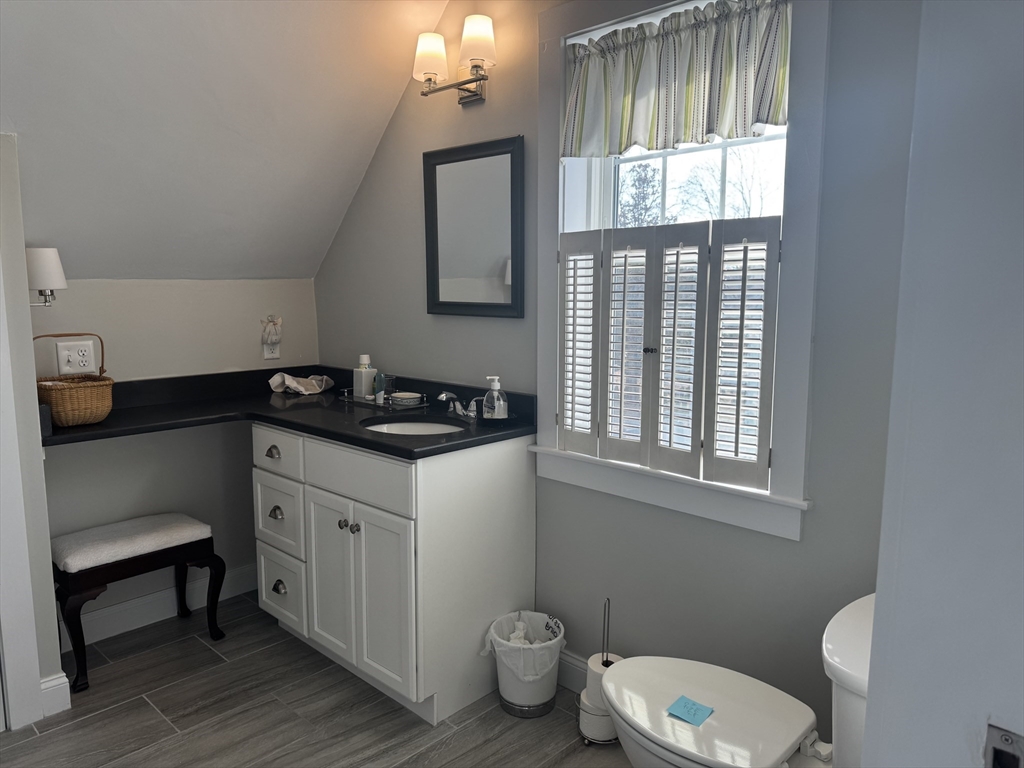 1 bed, 1 bath apartment for rent at 1037 Pleasant St Unit 203, Bridgewater — photo 17 of 23