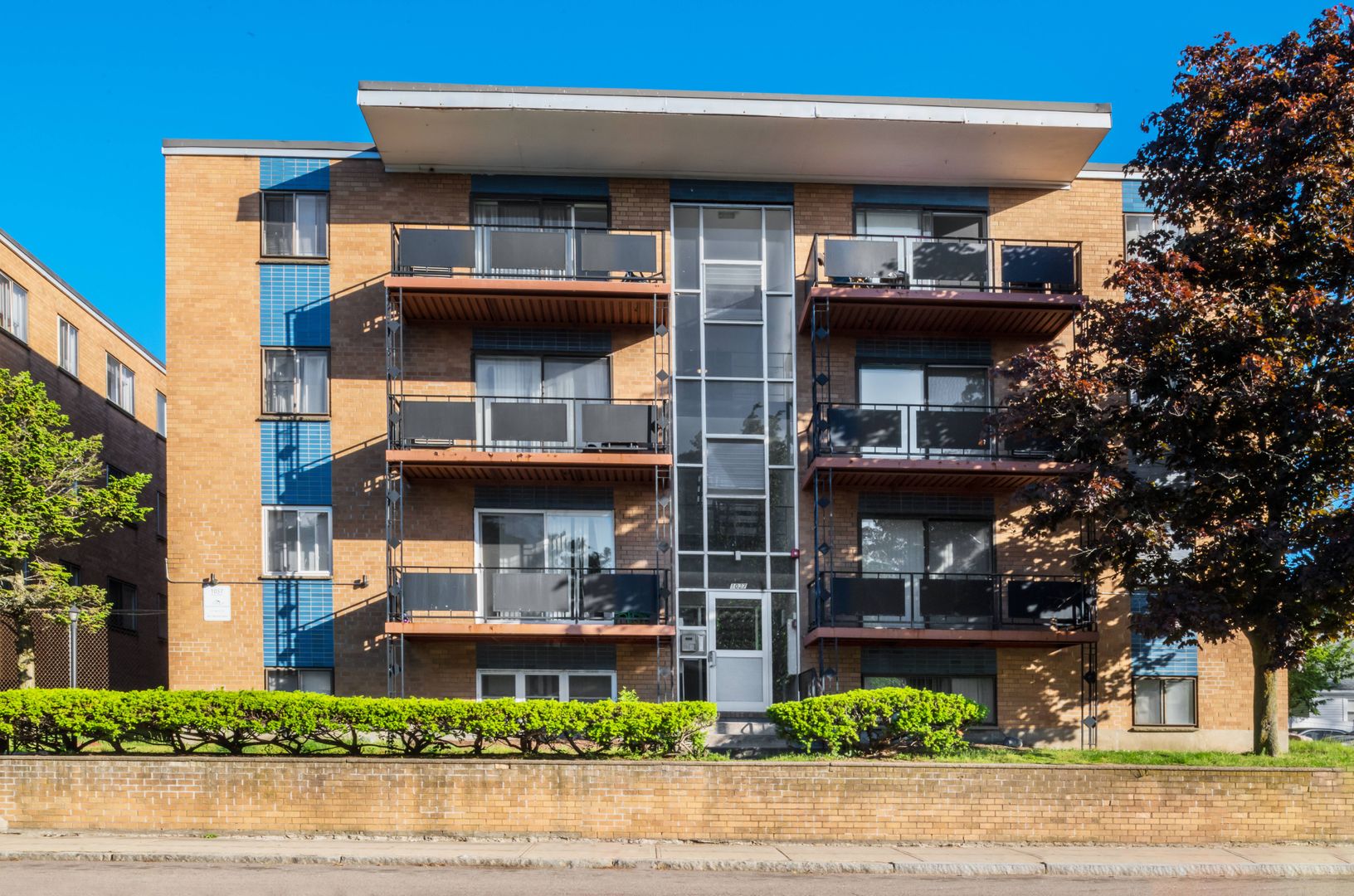2 bed, 1 bath apartment for rent at 1037 River St Unit 19, Hyde Park