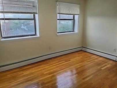 3 bed, 1 bath apartment for rent at 1039 Commonwealth Ave Unit 11, Allston — photo 7 of 8