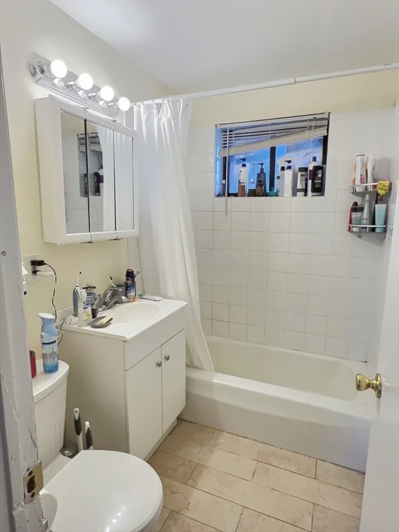 2 bed, 1 bath apartment for rent at 1039 Commonwealth Ave Unit 18, Allston — photo 6 of 6