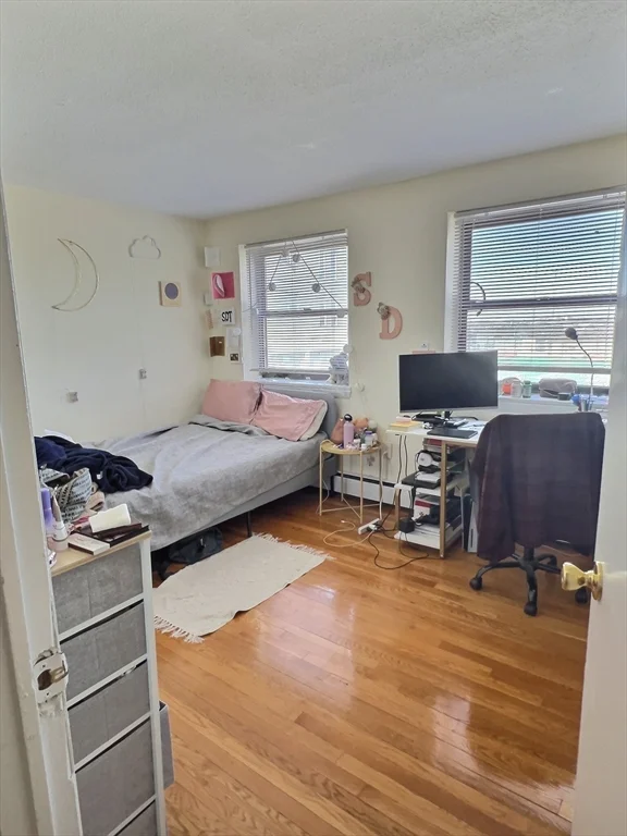 2 bed, 1 bath apartment for rent at 1039 Commonwealth Ave Unit 18, Allston — photo 4 of 6