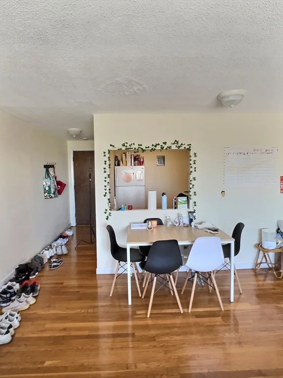 2 bed, 1 bath apartment for rent at 1039 Commonwealth Ave Unit 18, Allston — photo 3 of 6
