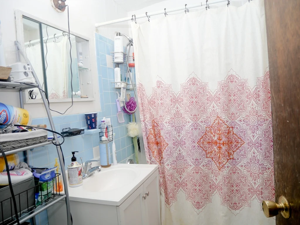 1 bed, 1 bath apartment for rent at 1039 Commonwealth Ave Unit 22, Allston — photo 5 of 5