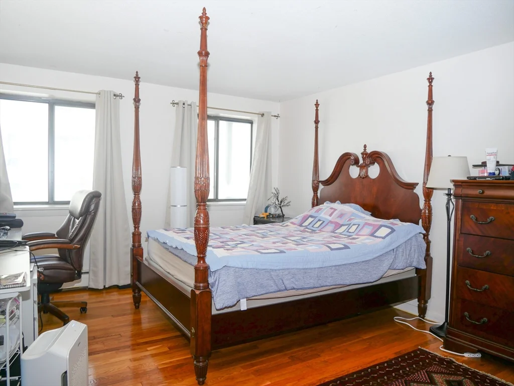 1 bed, 1 bath apartment for rent at 1039 Commonwealth Ave Unit 22, Allston — photo 4 of 5