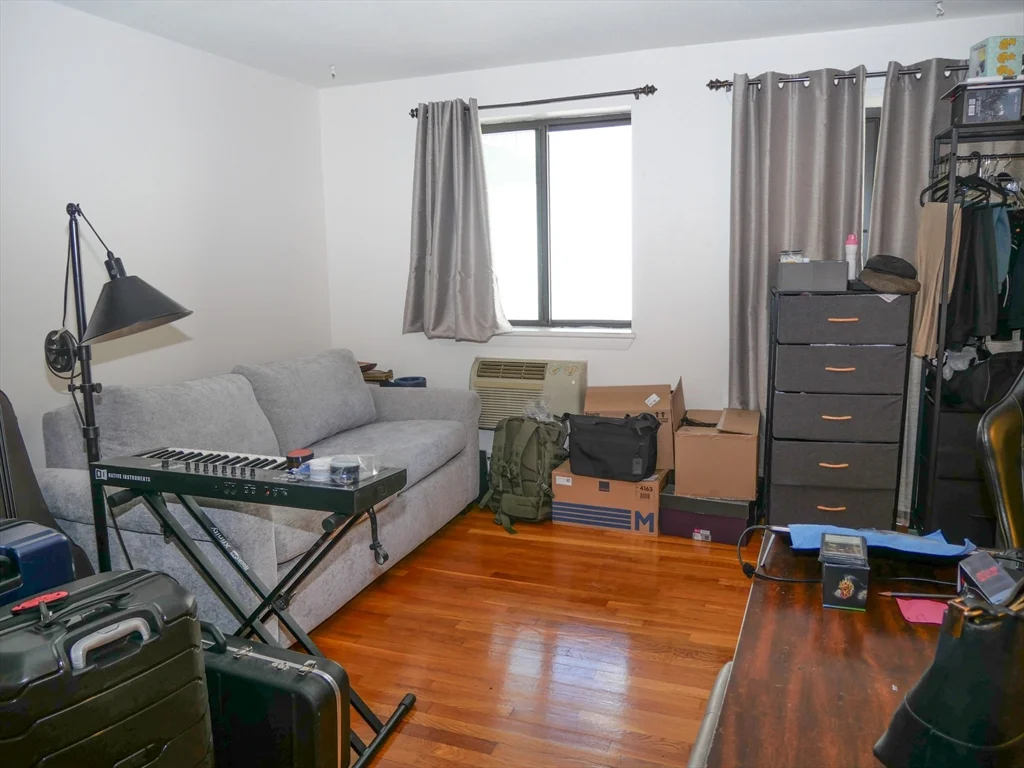 1 bed, 1 bath apartment for rent at 1039 Commonwealth Ave Unit 22, Allston — photo 1 of 5