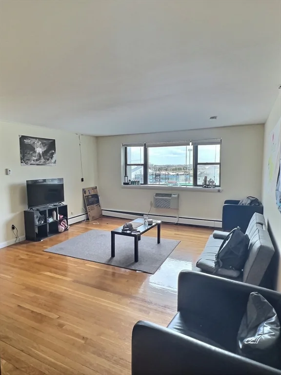 2 bed, 1 bath apartment for rent at 1039 Commonwealth Ave Unit 27, Allston