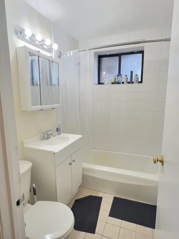 2 bed, 1 bath apartment for rent at 1039 Commonwealth Ave Unit 27, Allston — photo 8 of 9