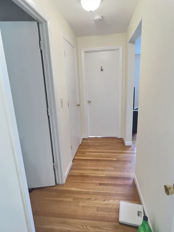 2 bed, 1 bath apartment for rent at 1039 Commonwealth Ave Unit 27, Allston — photo 4 of 9