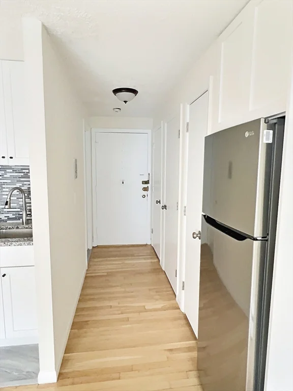 Studio bed, 1 bath apartment for rent at 1039 Commonwealth Ave Unit 34, Allston — photo 3 of 6
