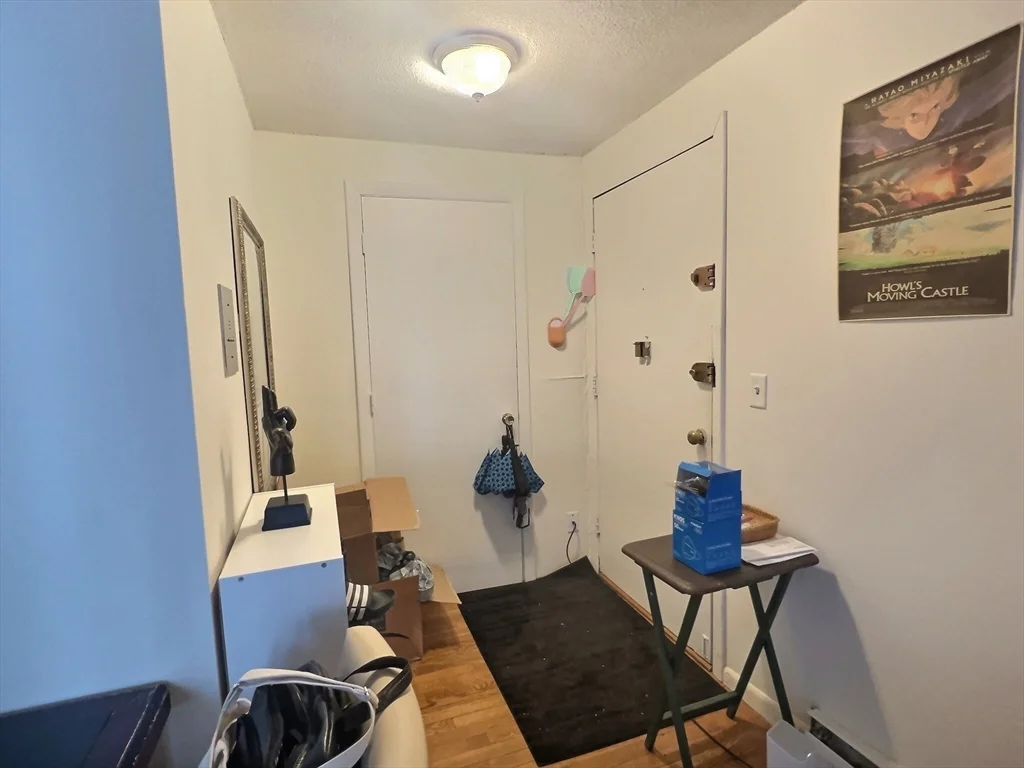 1 bed, 1 bath apartment for rent at 1039 Commonwealth Unit 12, Allston — photo 4 of 8