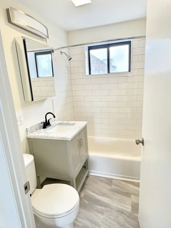 Studio bed, 1 bath apartment for rent at 1039 Commonwealth Unit 15, Allston — photo 5 of 6