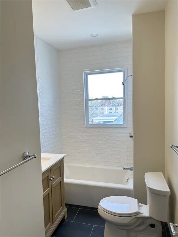 1 bed, 1 bath apartment for rent at 104-106 Lewis St Unit 6, Lynn — photo 13 of 16