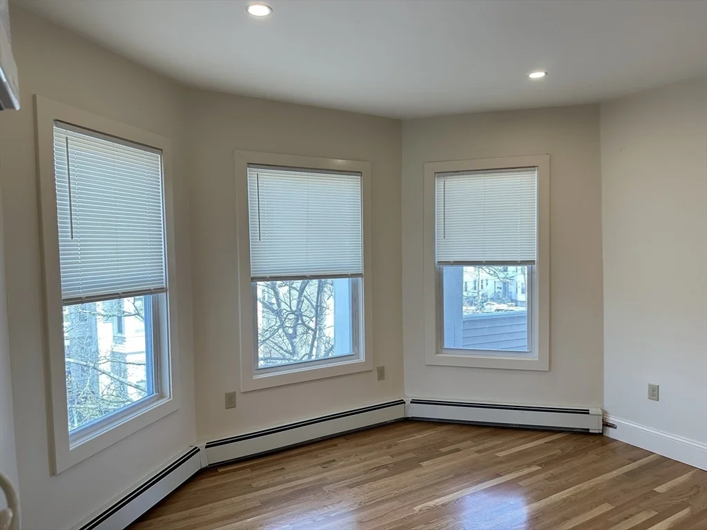 1 bed, 1 bath apartment for rent at 104-106 Lewis St Unit 6, Lynn — photo 9 of 16