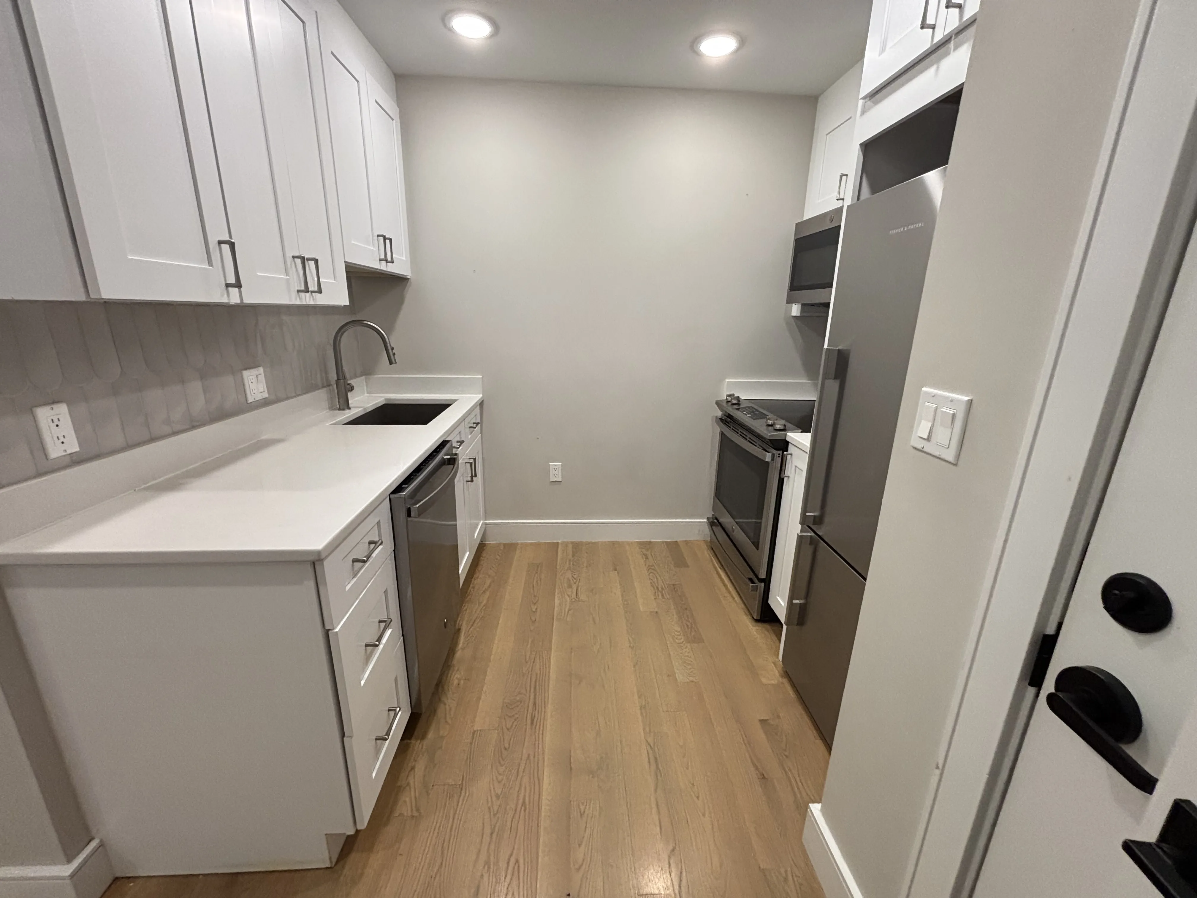 2 bed, 1 bath apartment for rent at 104-106 Warren St Unit 2, Brighton — photo 3 of 11