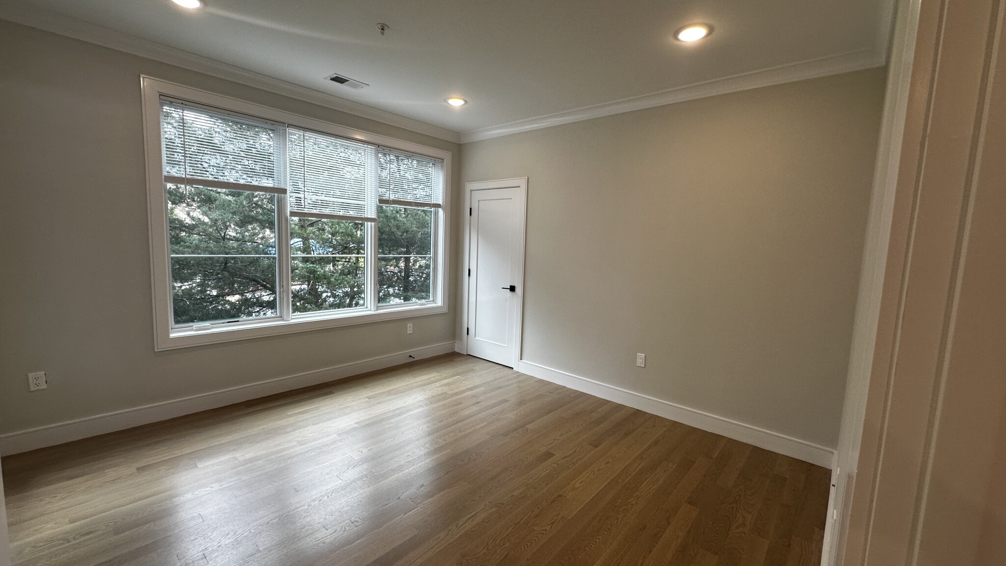 2 bed, 1 bath apartment for rent at 104-106 Warren St Unit 2D, Brighton — photo 5 of 19