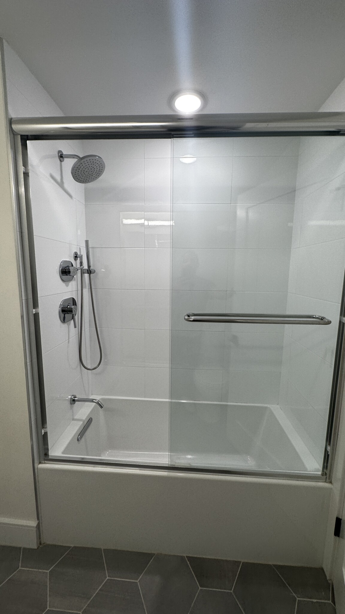 2 bed, 1 bath apartment for rent at 104-106 Warren St Unit 2D, Brighton — photo 11 of 19