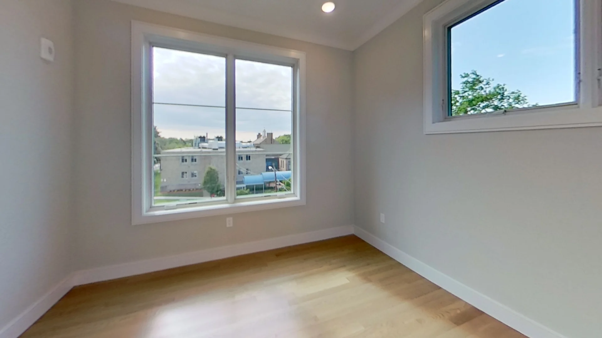 5 bed, 3 bath apartment for rent at 104-106 Warren St Unit 7, Brighton — photo 5 of 12
