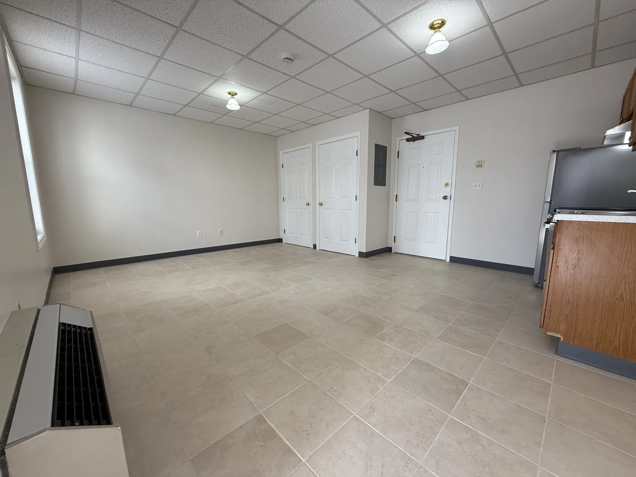 Studio bed, 1 bath apartment for rent at 104 Adams St Unit 8, South Side — photo 10 of 18