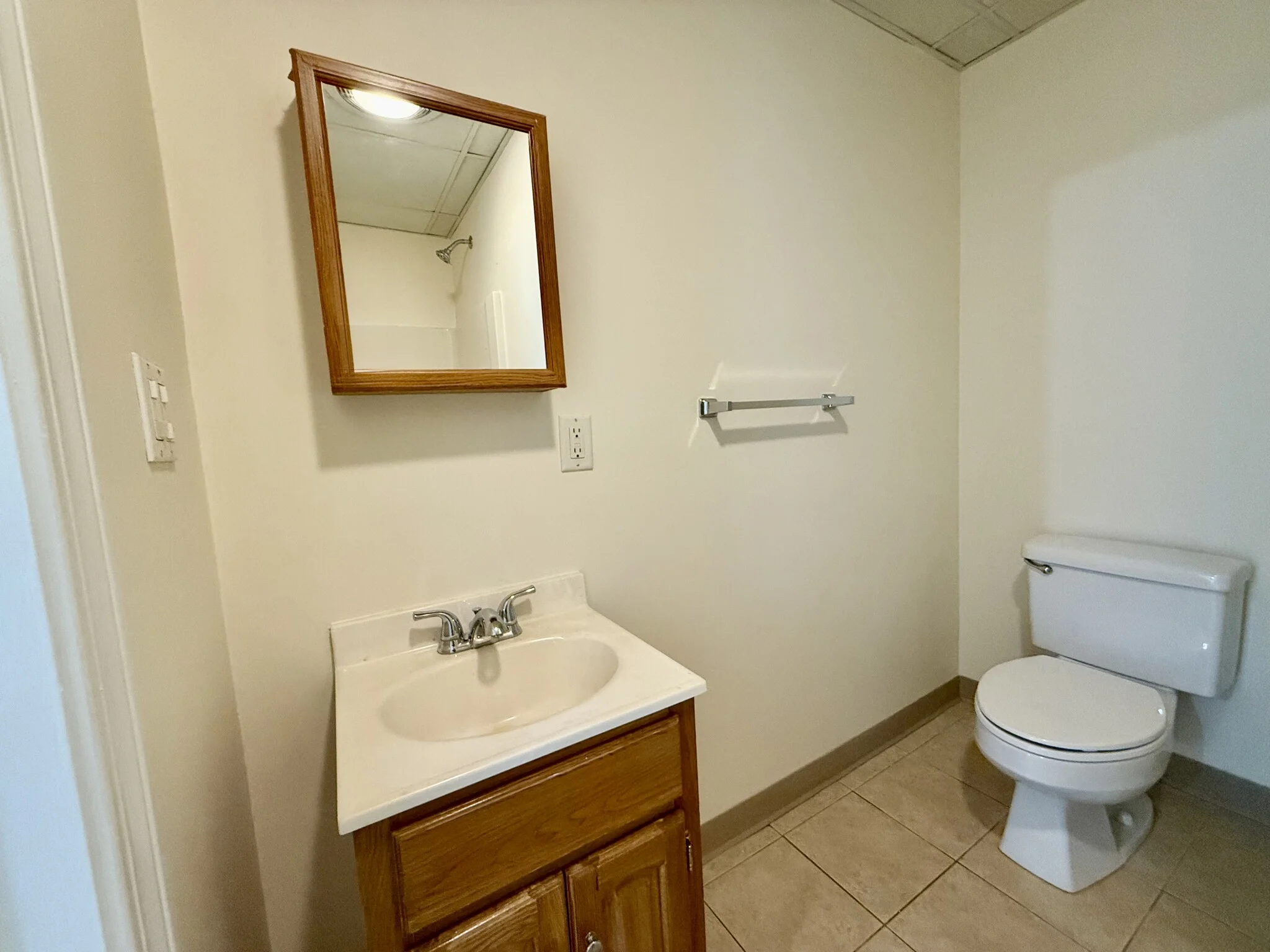 Studio bed, 1 bath apartment for rent at 104 Adams St Unit 8, South Side — photo 18 of 18