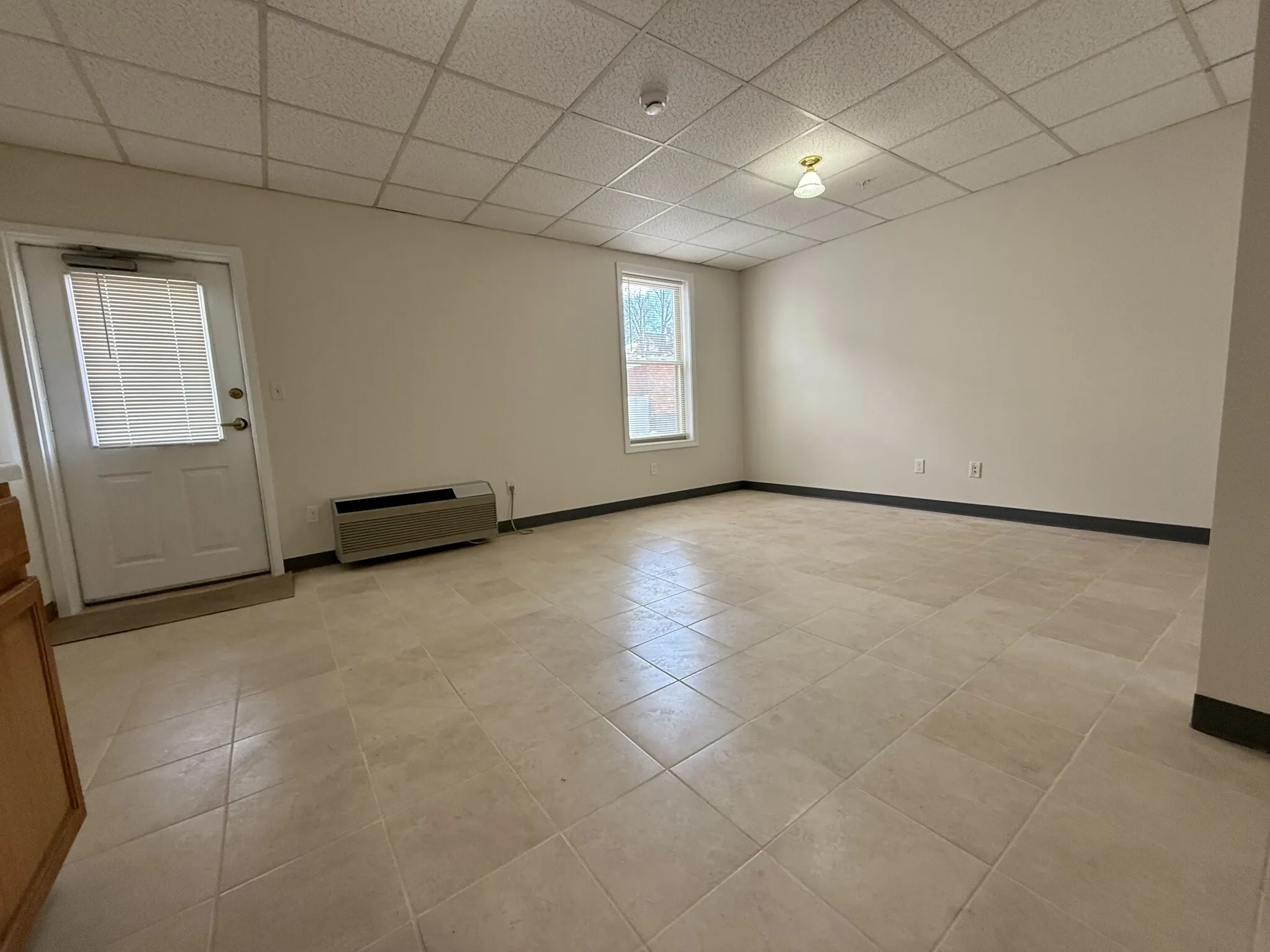 Studio bed, 1 bath apartment for rent at 104 Adams St Unit 8, South Side — photo 11 of 18